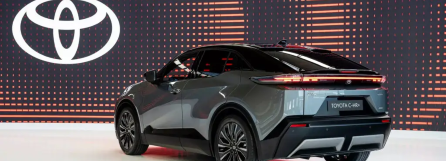 Dunlop стал поставщиком шин для электрического кроссовера Toyota C-HR+